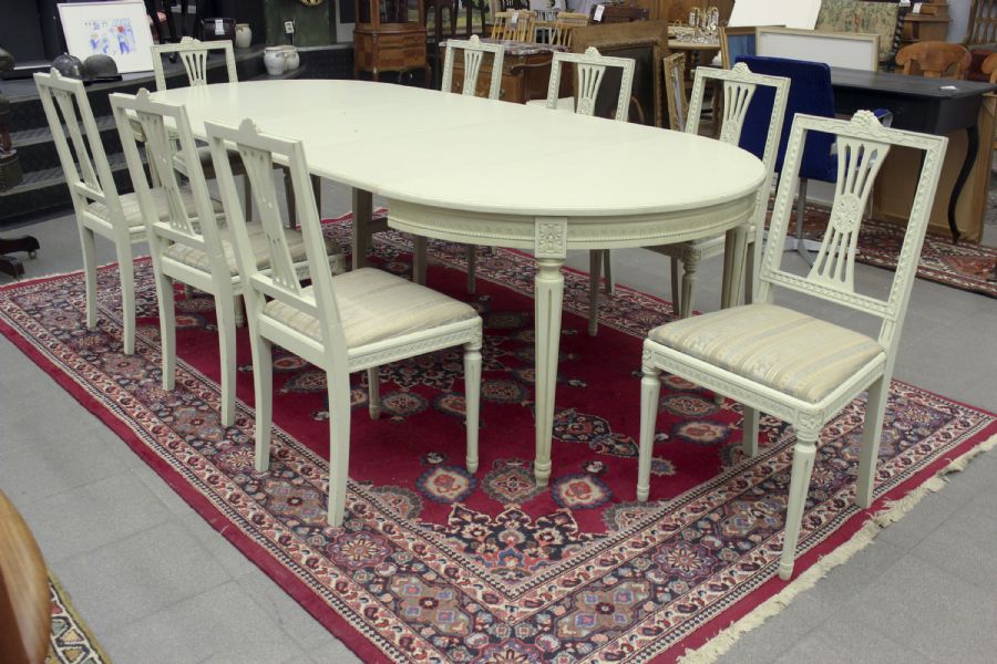 Matsalsgrupp, Gustaviansk stil, 9 del, Bord + 8 stolar + 3 Matsalsgrupp, Gustaviansk stil, Bord + 8 stolar + 3 ilägg